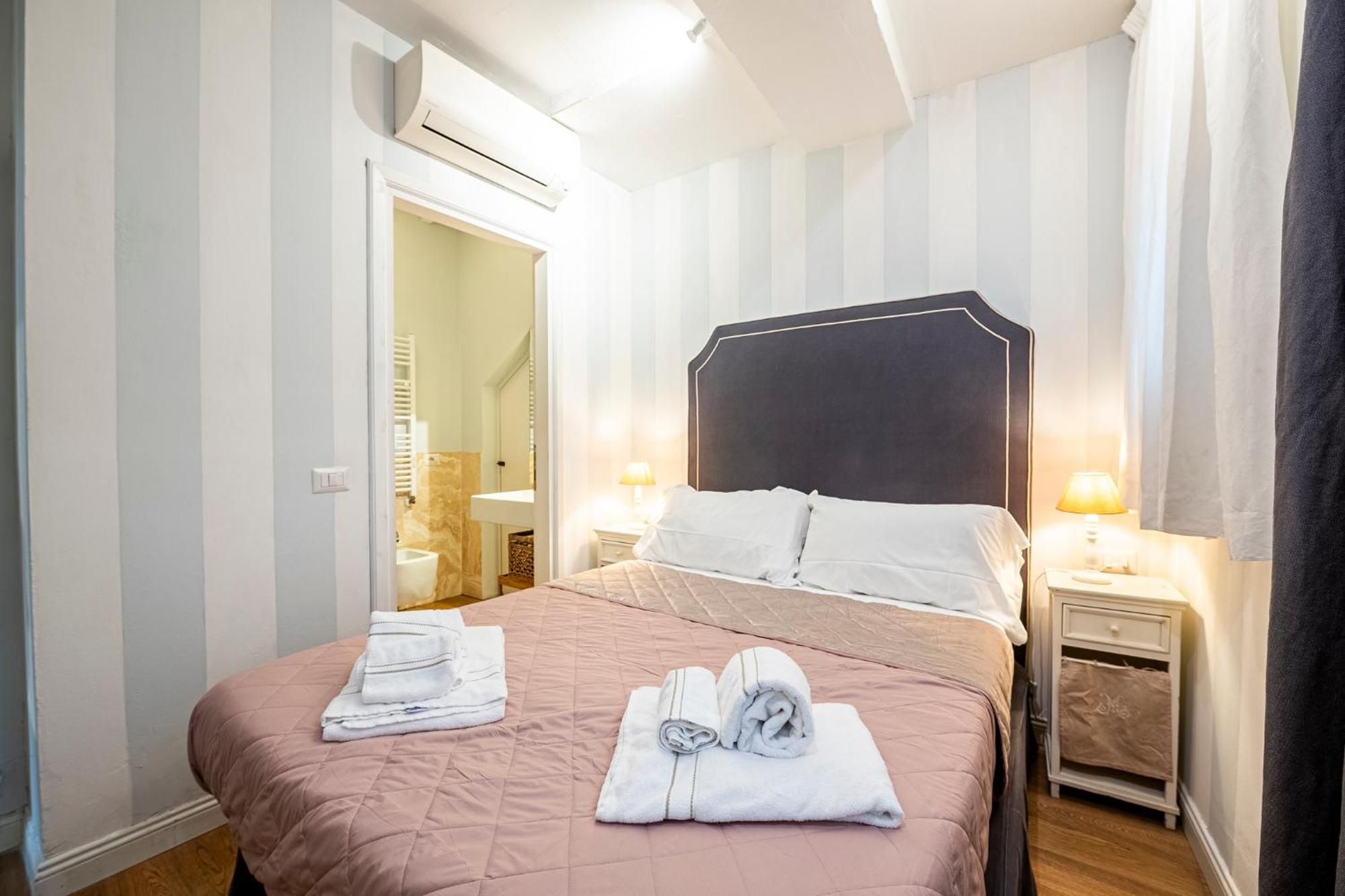 Suite In Pz. Michelangelo: Due Camere Con Due Bagni Florence Luaran gambar